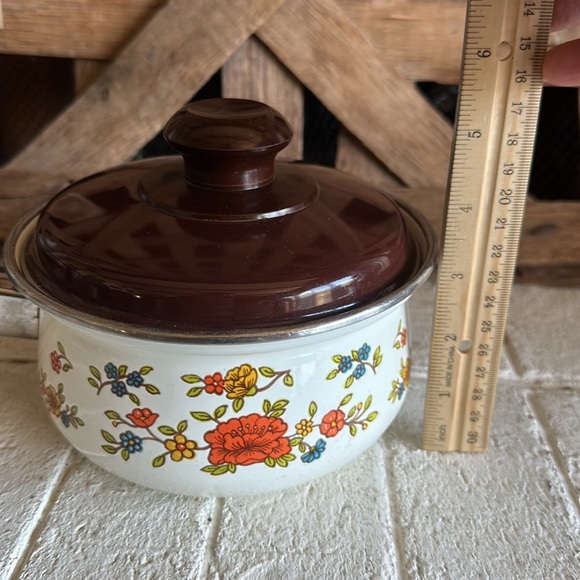 Summer Garden By Excel Vintage 1 Quart Cooking Saucepan with lid - Picture 7 of 7